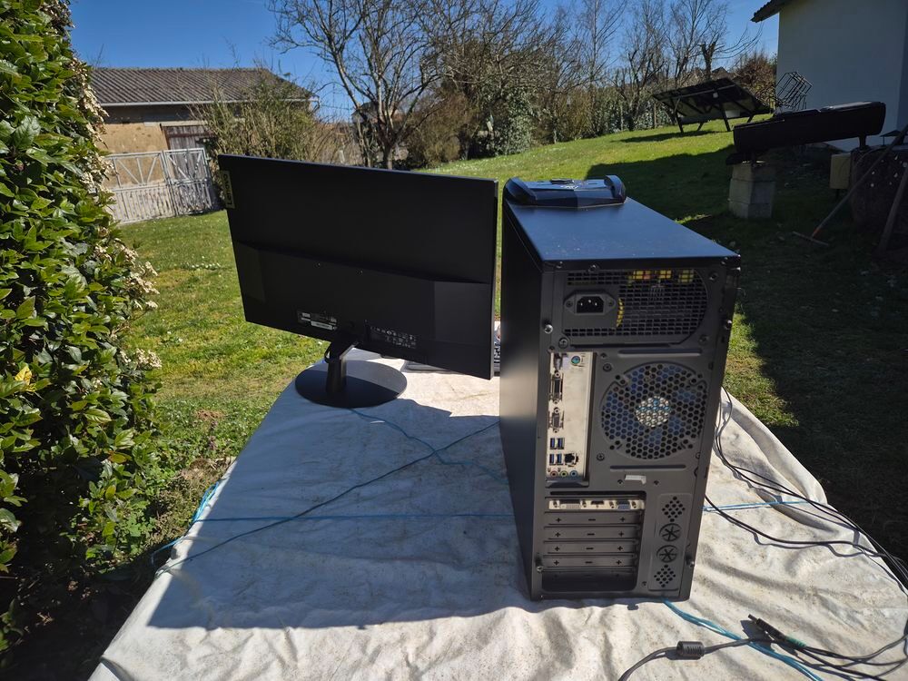 Ordinateur de bureau Mat�riel informatique