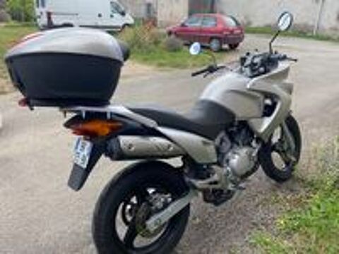 HONDA 2001 occasion 12440 La Salvetat-Peyral&egrave;s