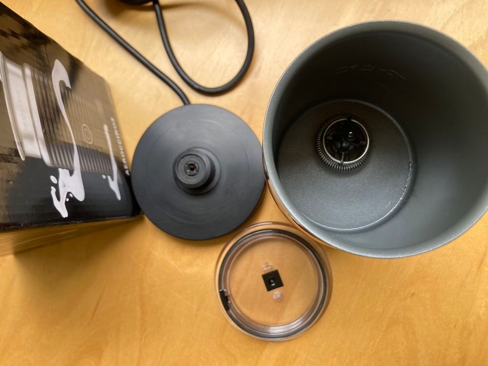 &Eacute;MULSIONNEUR &Agrave; LAIT NESPRESSO AEROCCINO 3 ROUGE Electroménager