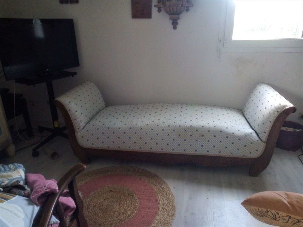 Divan ancien &agrave; r&eacute;nover (?) Meubles