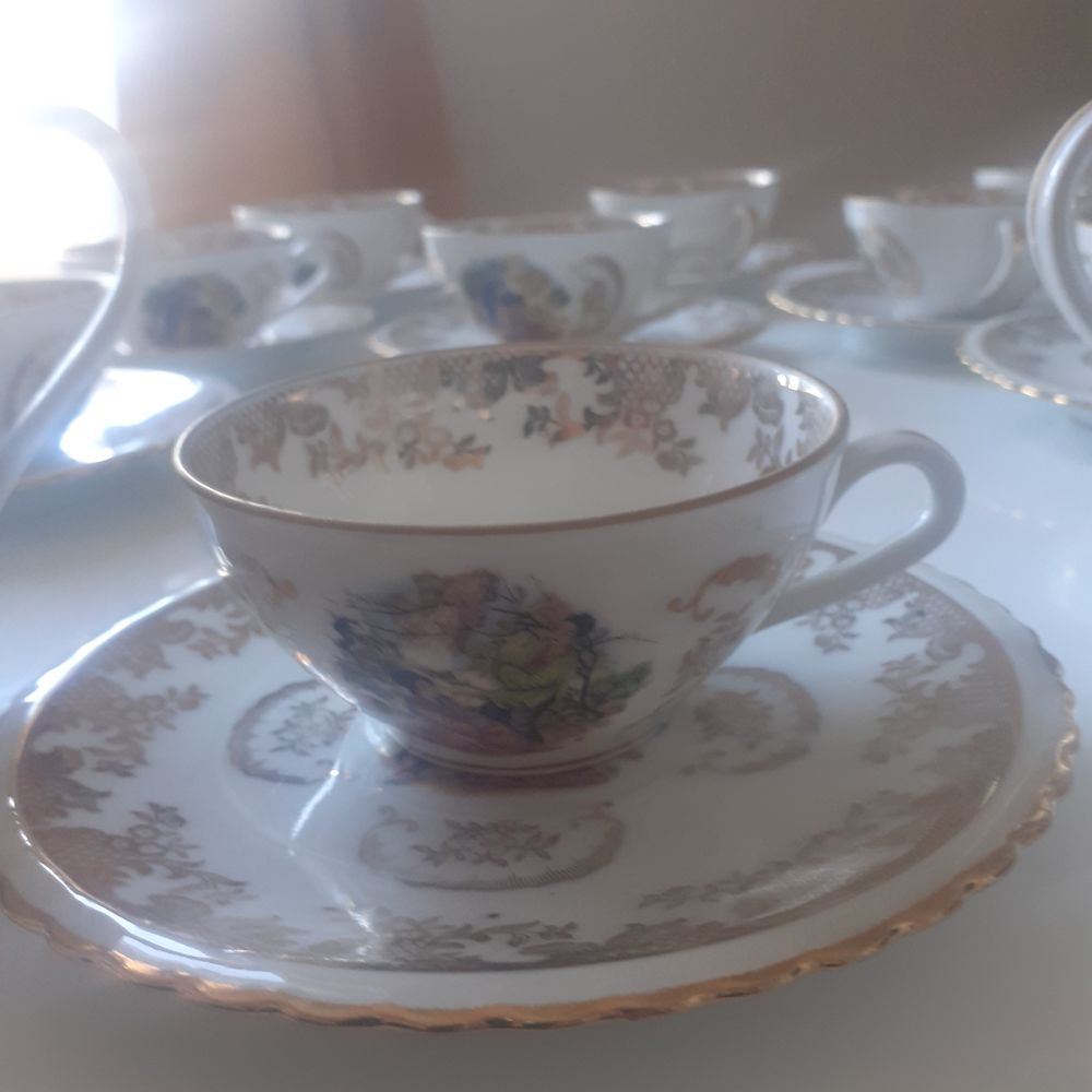 9 TASSE/SOUS-TASSE EN PORCELAINE LIMOGES sucri&egrave;re pot a lait Cuisine