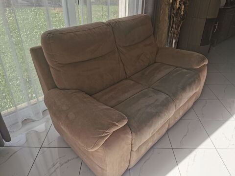 Canap 2 places avec fauteuil, Chteau d'Ax 400 Crcy-la-Chapelle (77)