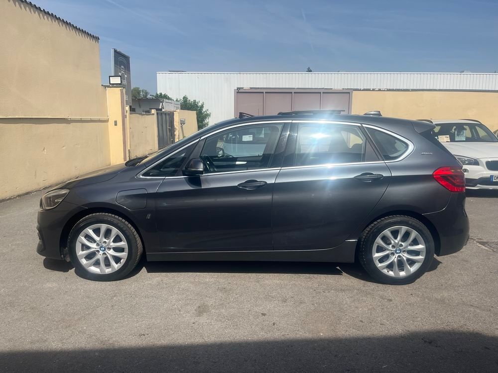 Serie 2 Active Tourer 225xe iPerformance 224 ch BVA6 Lounge 2018 occasion 77170 Brie-Comte-Robert