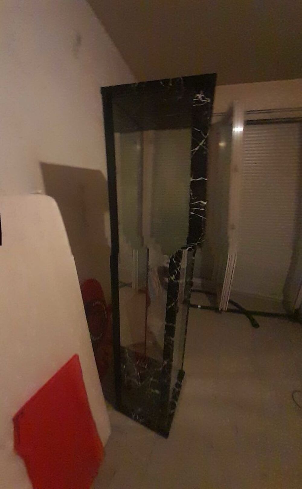 vitrine &agrave; trois &eacute;tages Meubles