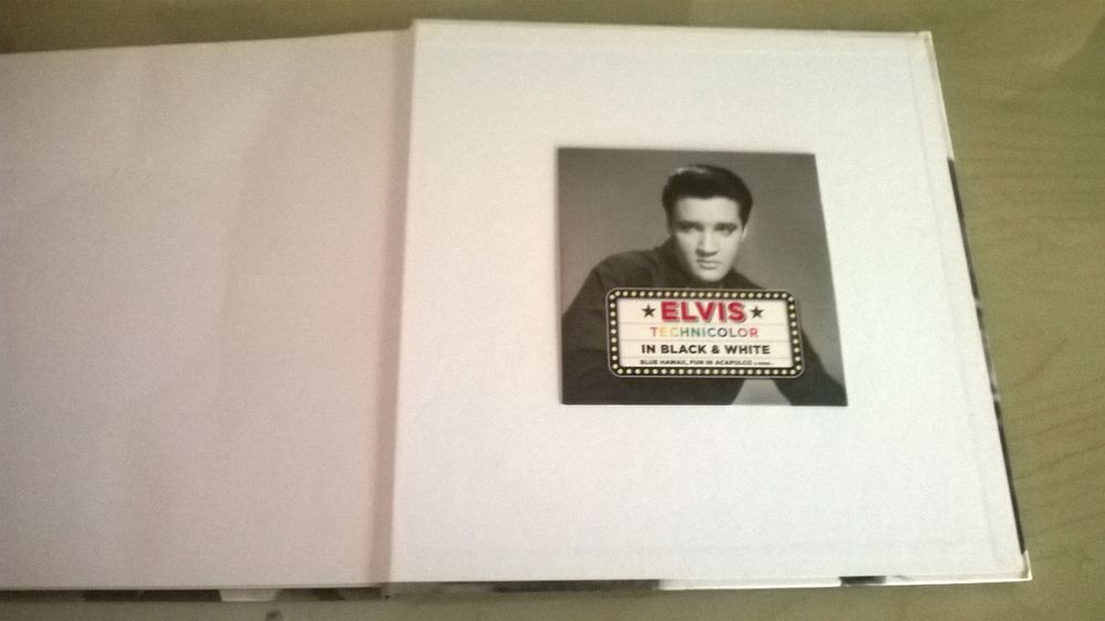 ELVIS Technicolor in Black &amp; White (Jean-Marie POUZENC) (liv 