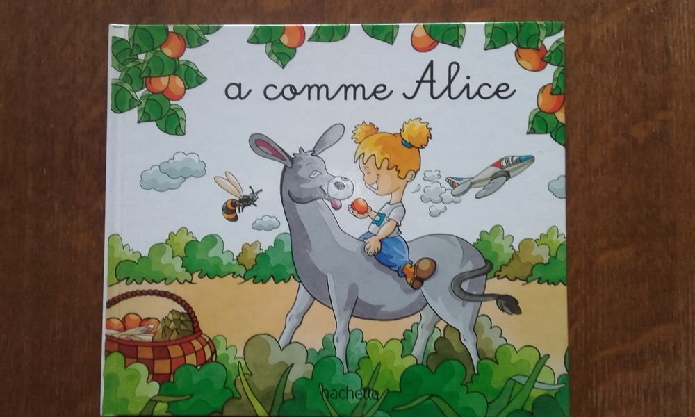 2 Livres pour enfants
A comme Alice
B comme Beno&icirc;t Livres et BD