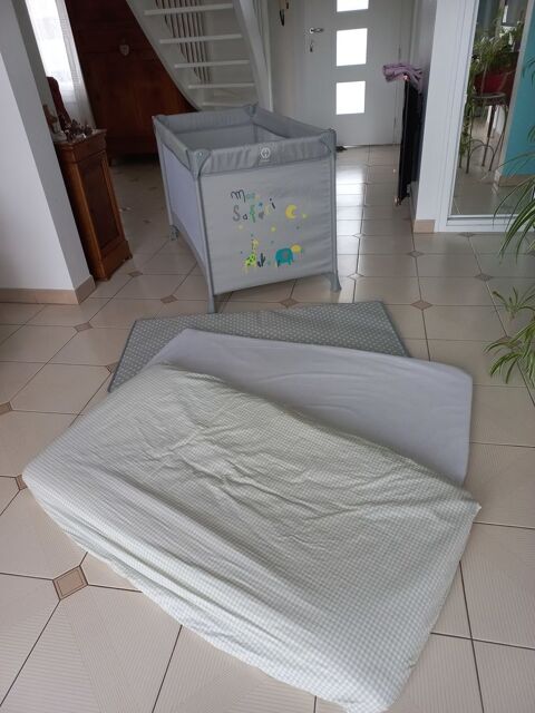 Lit bebe PARAPLUIE 50 Bruges (33)