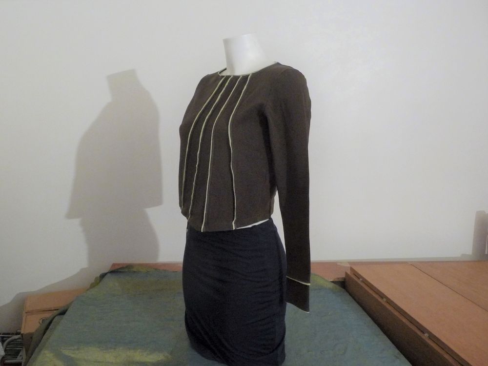 Top/ Tee Shirt Kaki &agrave; Manches Longues- Taille 36- Solola Vêtements