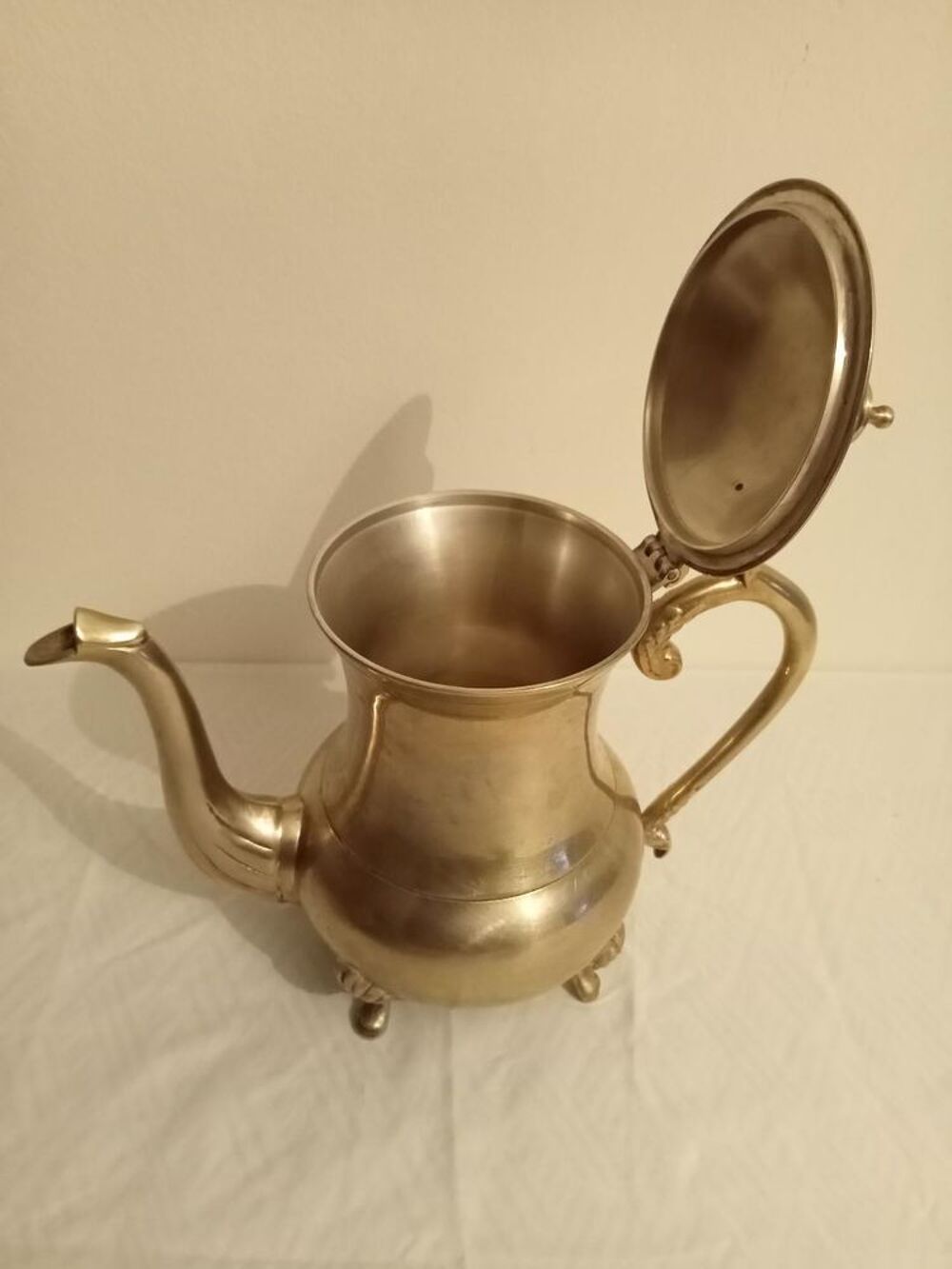 Service &agrave; caf&eacute;/&agrave; th&eacute; en m&eacute;tal argent&eacute; Décoration