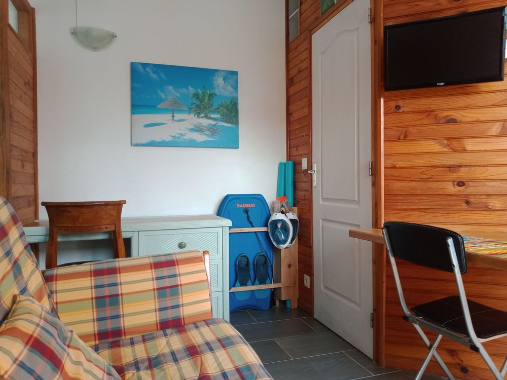   Idale dans le bourg ! DOM-TOM, Sainte-Anne (97180)
