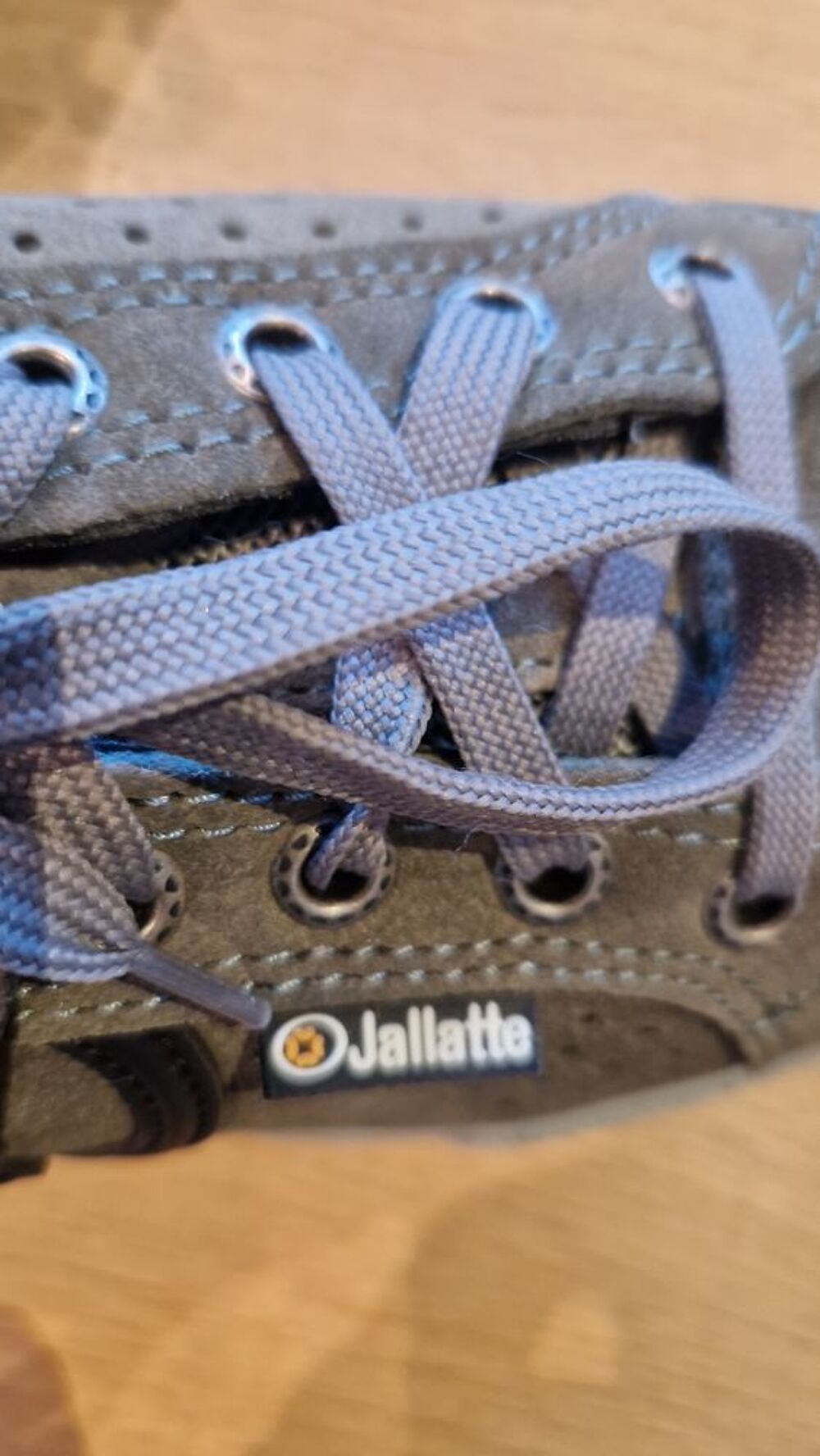 Chaussure de s&eacute;curite basse grise
Chaussures