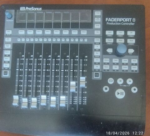 Fader Port 8 Presonus dans son carton d'origine Noyant-de-Touraine (37)
