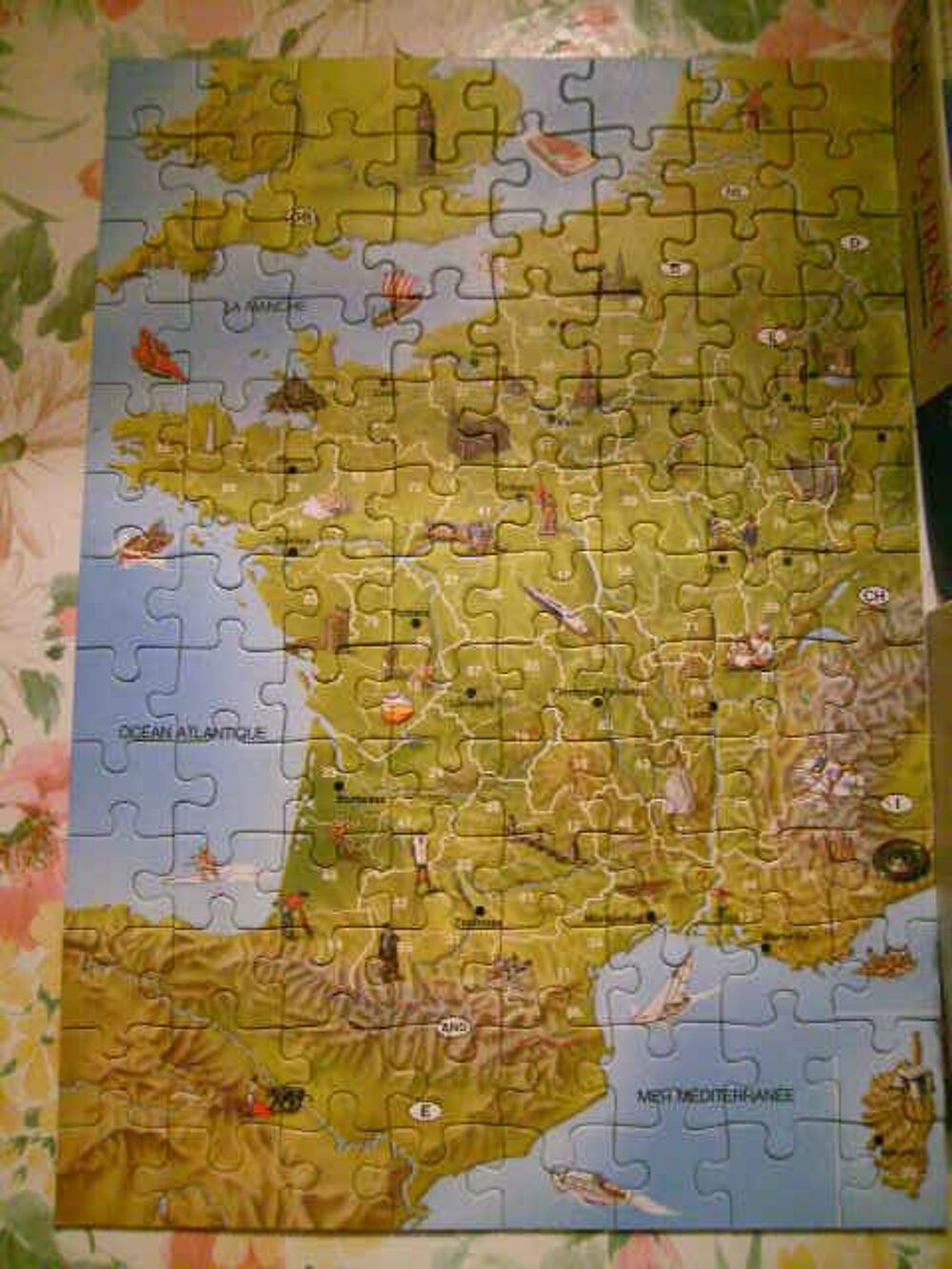 Puzzle "La France et les D&eacute;partements " Jeux / jouets