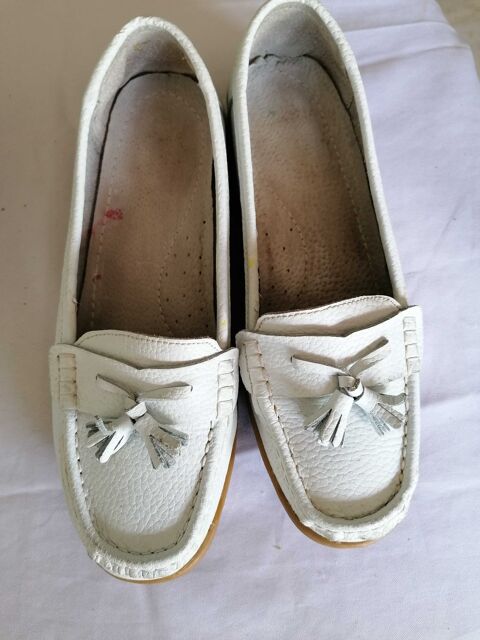 Mocassins blancs neufs taille 41 12 Eybens (38)