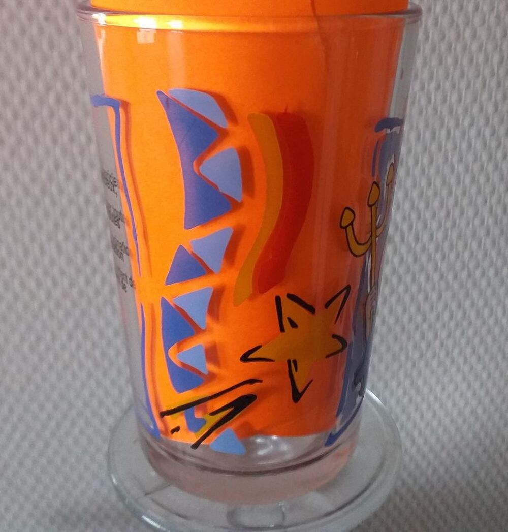 VERRE de collection, signes du zodiaque, horoscope : VERSEAU 