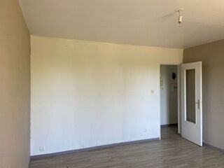  Appartement à louer 2 pièces 46 m²