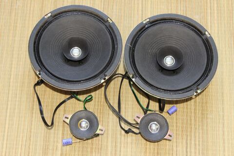 4 hauts parleurs avec filtres 35 w 10 Le Gros-Theil (27)