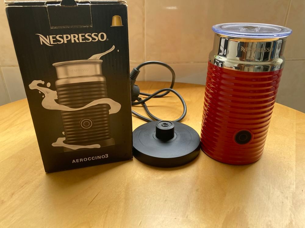&Eacute;MULSIONNEUR &Agrave; LAIT NESPRESSO AEROCCINO 3 ROUGE Electroménager