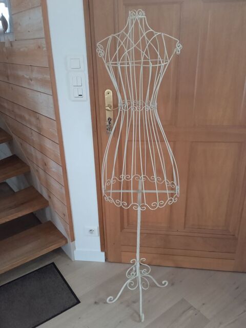 LOT MANNEQUIN METALLIQUE + TABLEAU 25 Corn� (49)