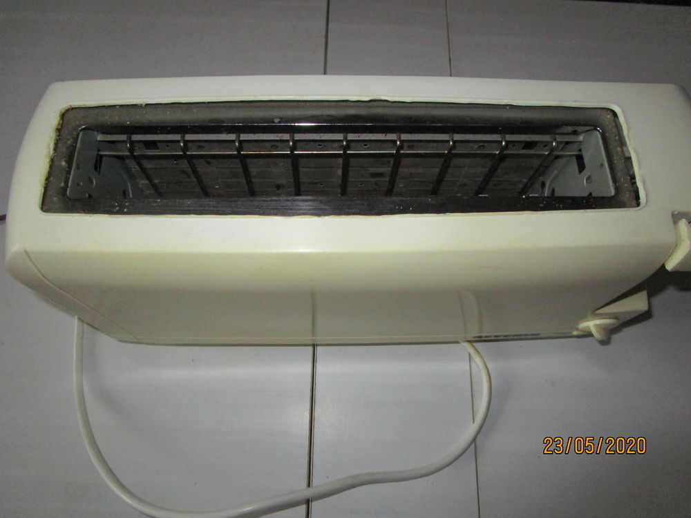 GRILLE PAIN SEVERIN Vélos