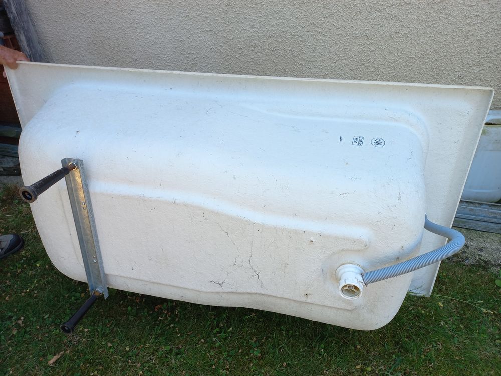 BAIGNOIRE IDEAL STANDARD Meubles