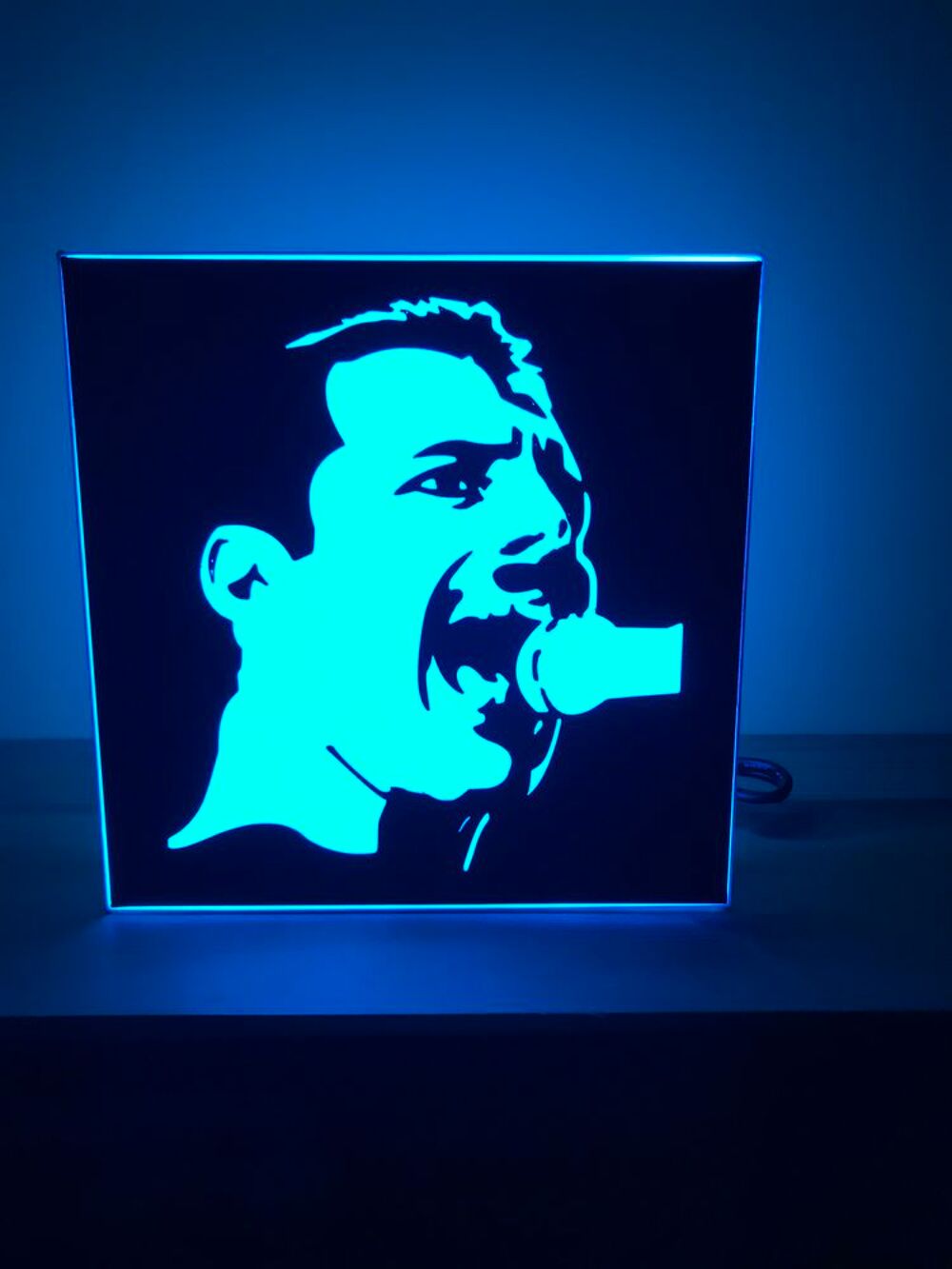 Lampe FREDDY MERCURY QUEEN leds USB Décoration