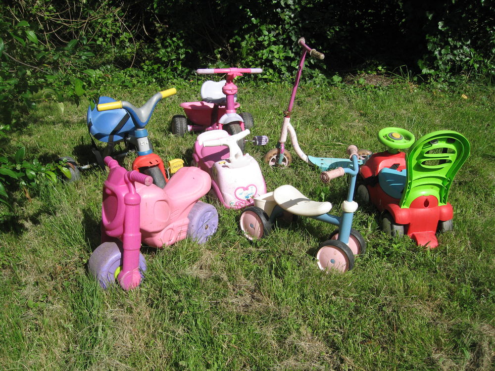 Lot de tricycles et quadricycles pour enfant Jeux / jouets