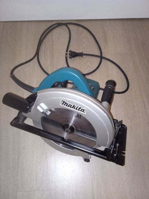 SCIE CIRCULAIRE MAKITA N5900B 235mm 109 Cusset (03)