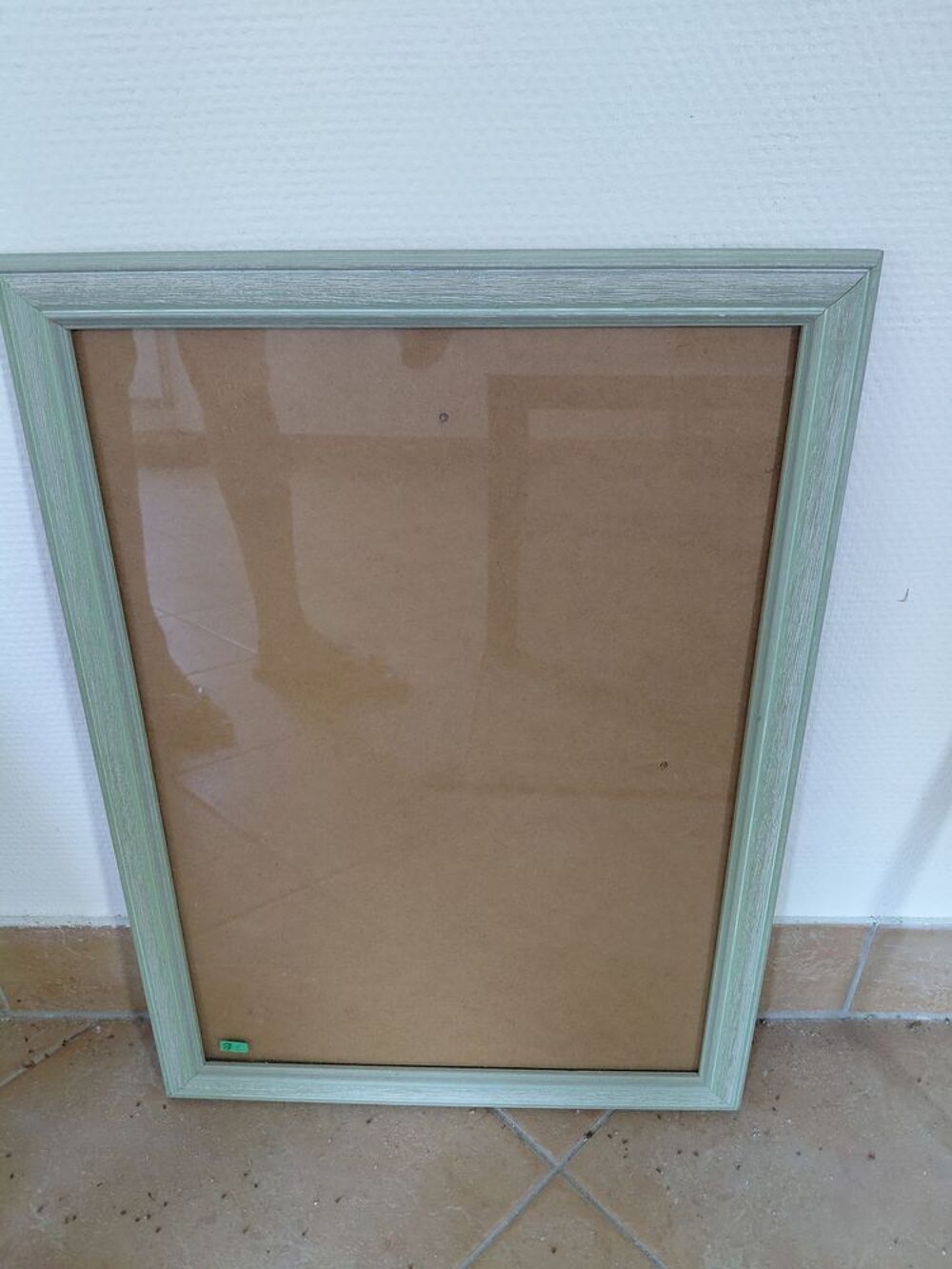 Grand cadre vert p&acirc;le en bois avec verre Décoration