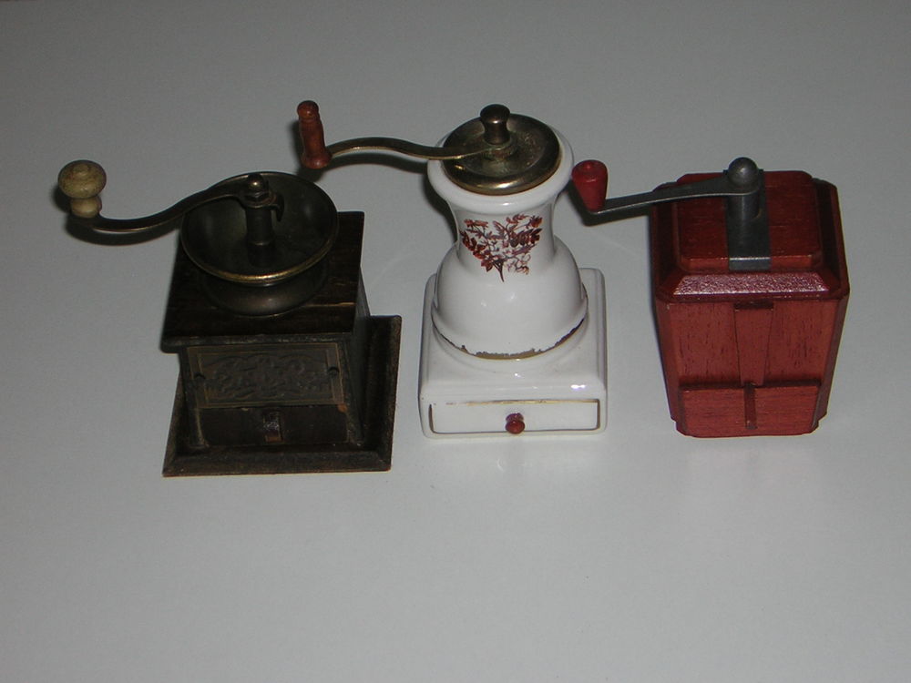 Lot de 3 Mini Moulins &agrave; Caf&eacute; 