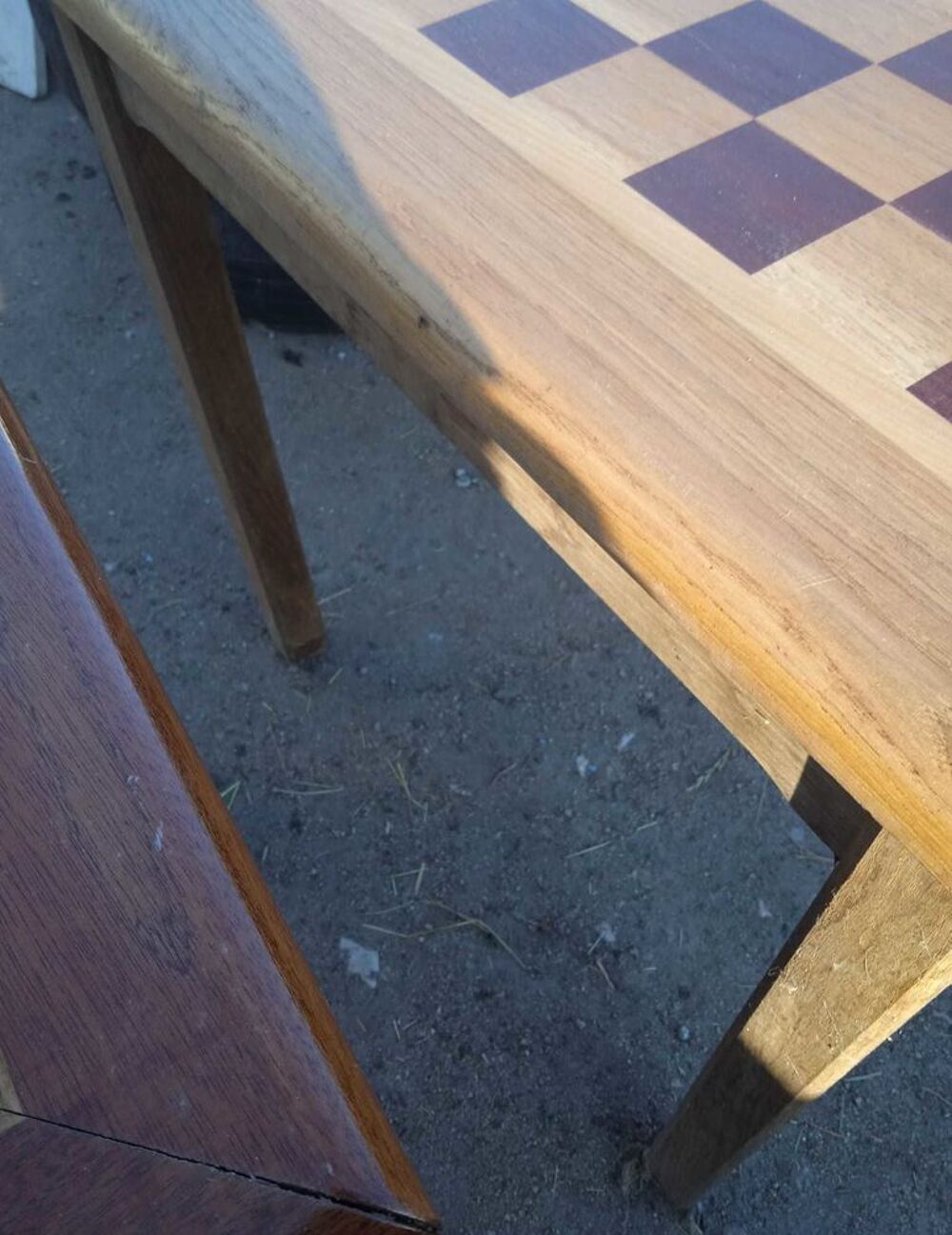 Table damier en marquetterie avec tiroir Meubles