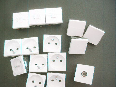 inter prises legrand mosaic henri 59 5 La Chapelle-d'Armenti�res (59)