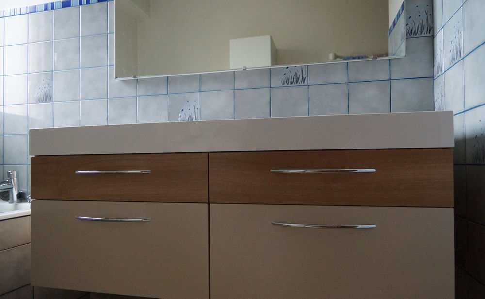 Meuble MOBALPA pour salle de bains, suspendu double vasques Meubles