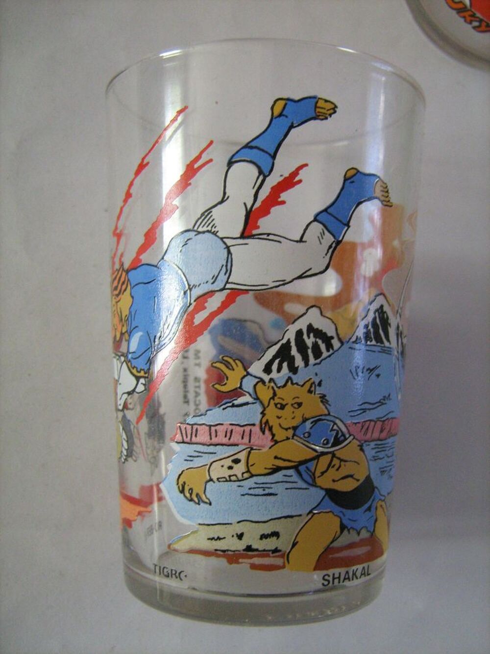 VERRE A MOUTARDE PUBLICITAIRE DECORE BD TV LES MAITRES DE L&acute; 