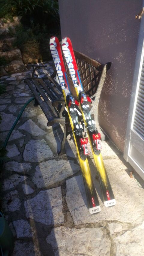 skis paraboliques 160 cm 45 Nice (06)