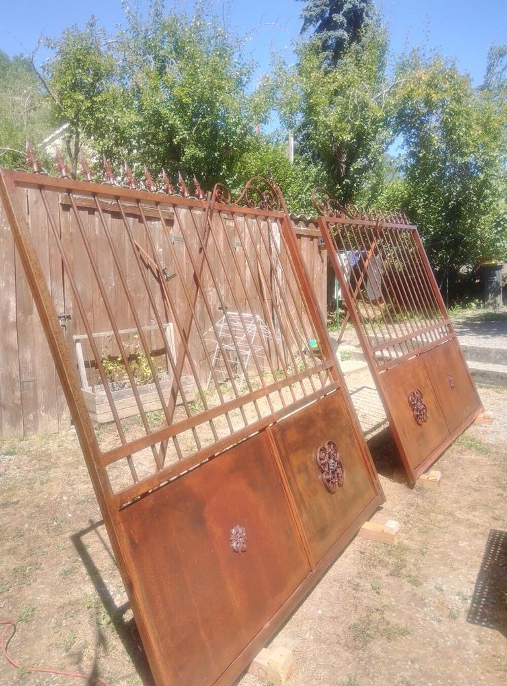 Portail double vantaux m&eacute;tal hauteur 2100 largeur 4000 Bricolage