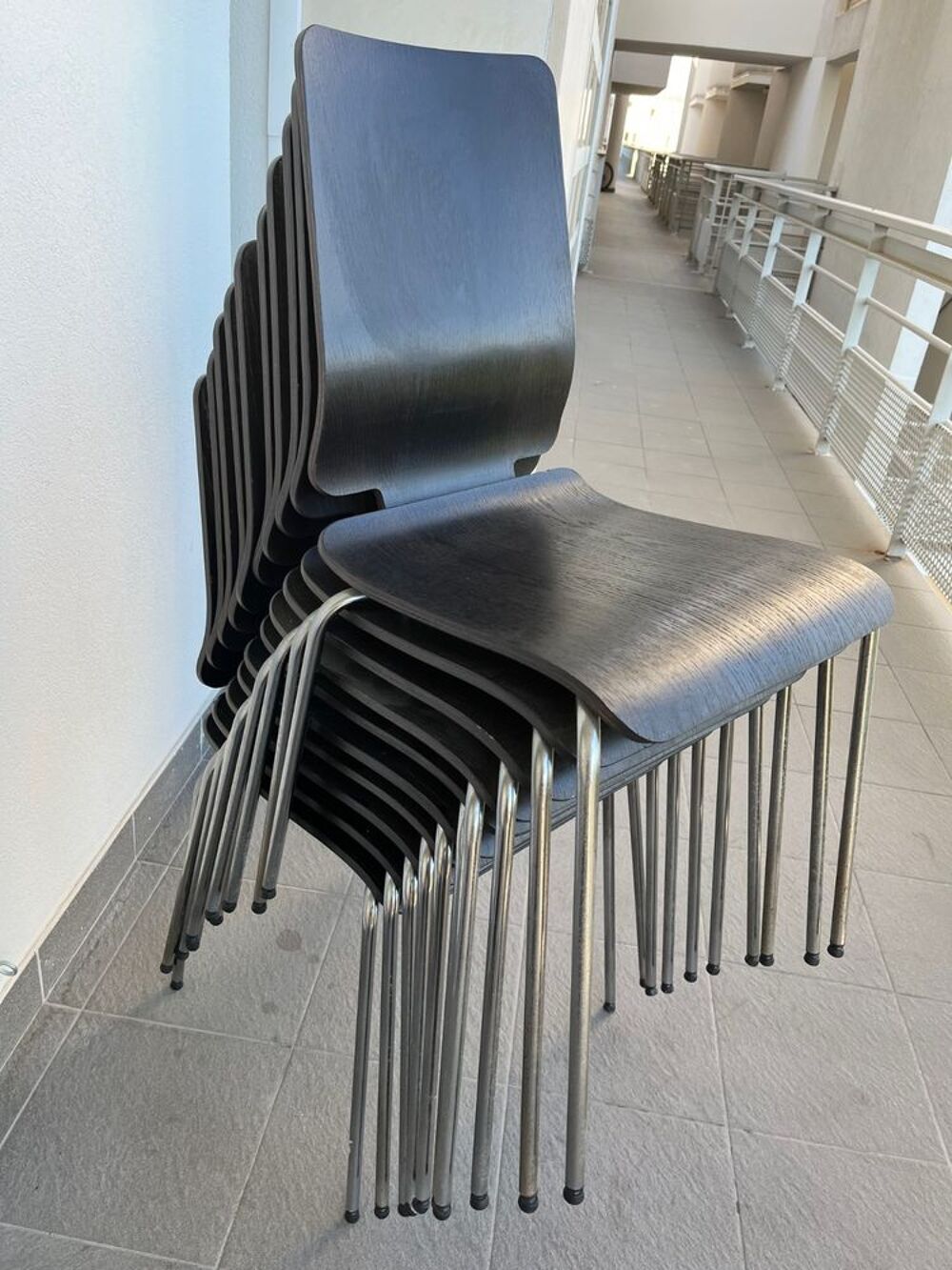 Lot de 10 chaises empilables Ikea Meubles