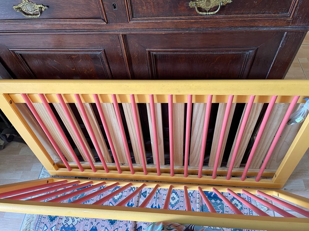 Lit &agrave; barreau en pin massif avec tiroir Mobilier enfants