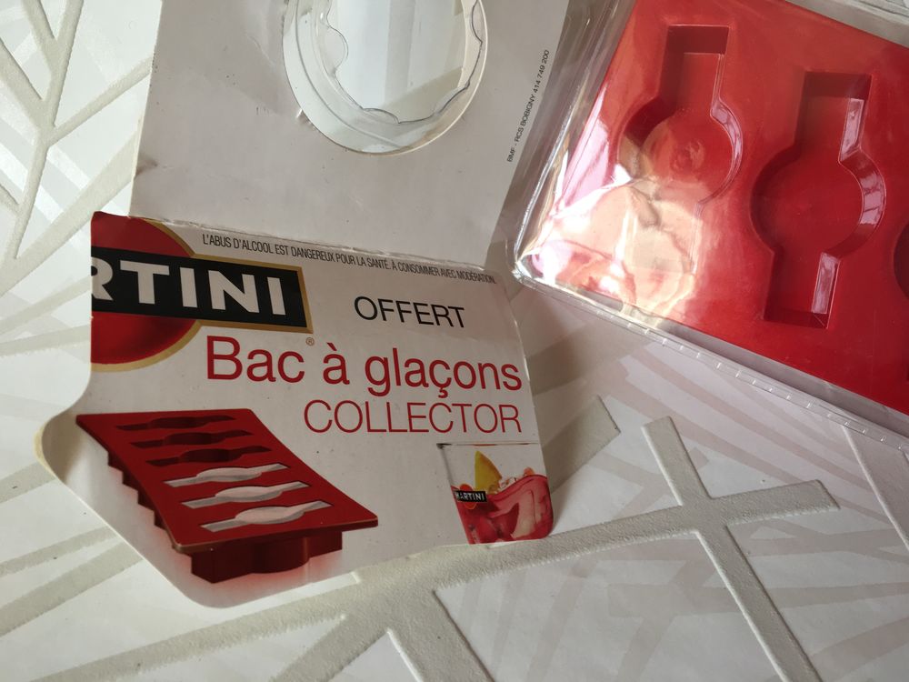 BAC &agrave; gla&ccedil;ons COLLECTOR MARTINI NEUF sous blister Cuisine