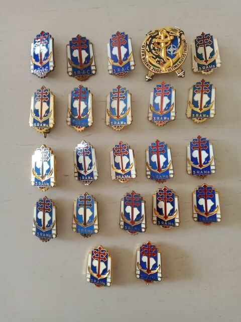 Lot insignes 3 RAC 3 RAMa 111 Bize-Minervois (11)