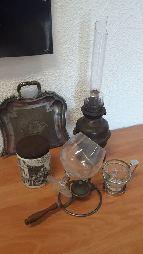 lot a saisir tout ce qui est sur la photo pour 10 euros Ollioules (83)