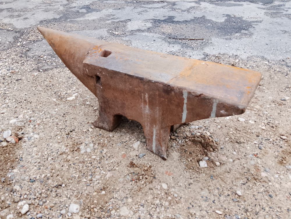 CLAUDINON enclume marechal 126 kg Bricolage
