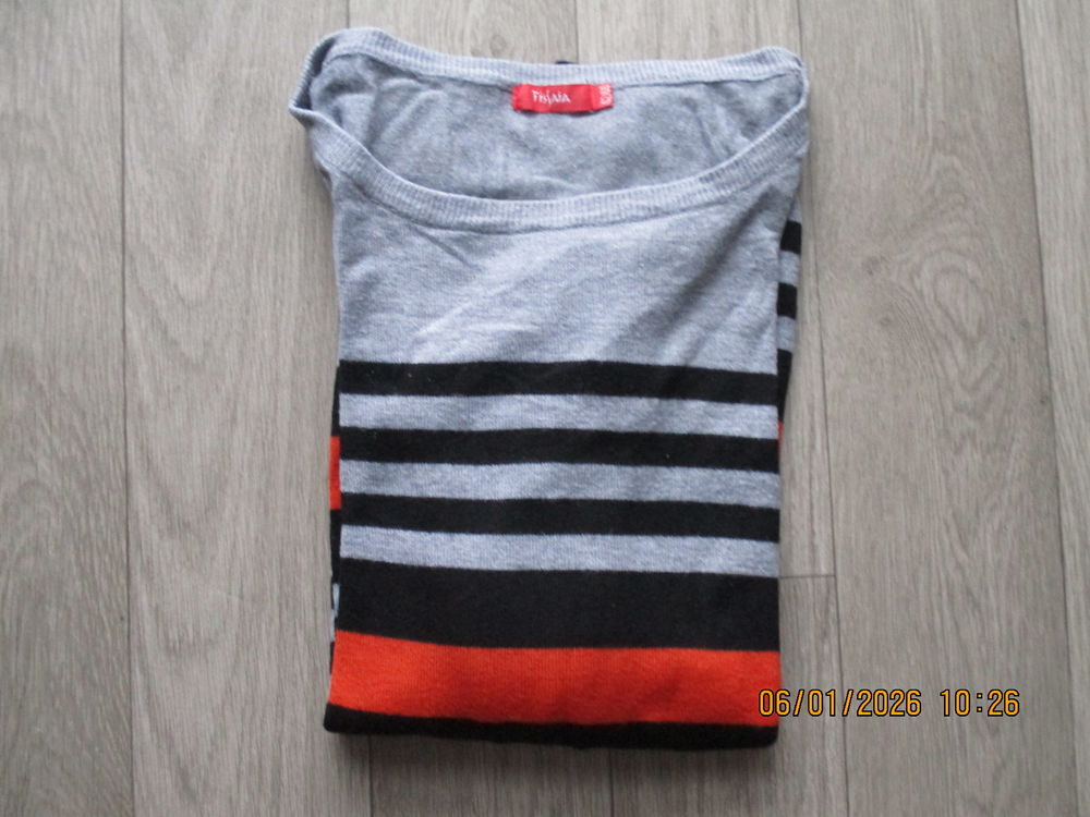 Pantacourt , Jupe , Pulls , Maillot , Debarteur Vêtements