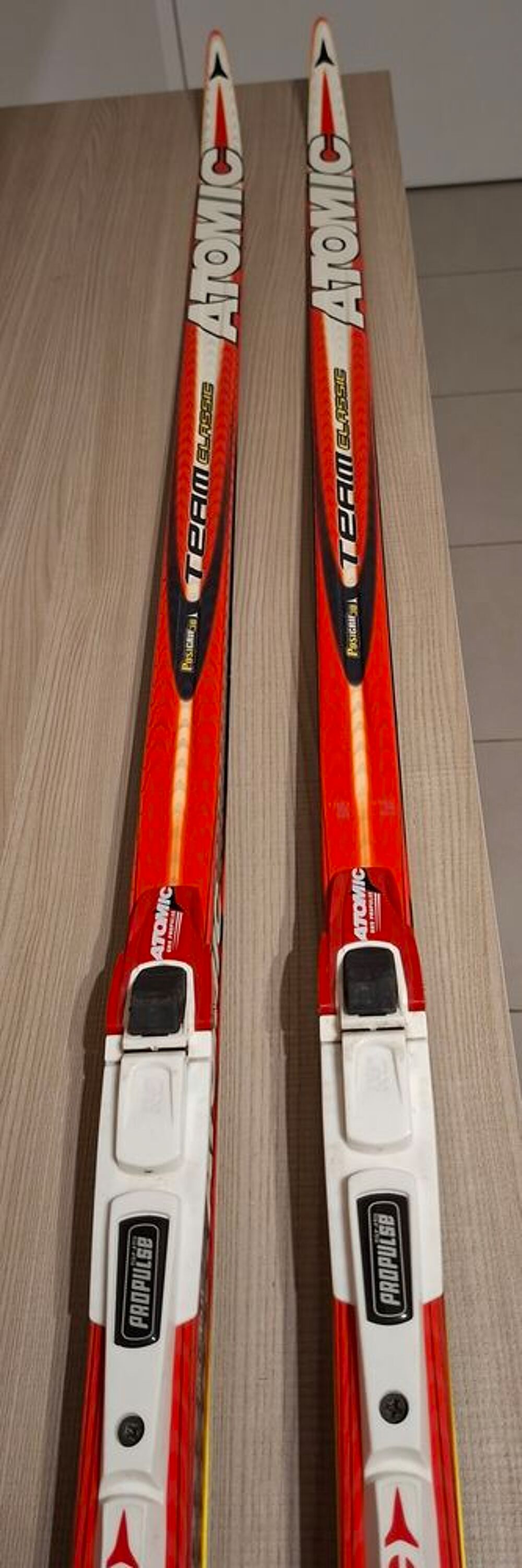 3 paires de SKIS de Fond
Sports