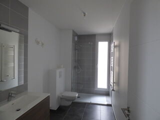  Appartement à louer 2 pièces 43 m²