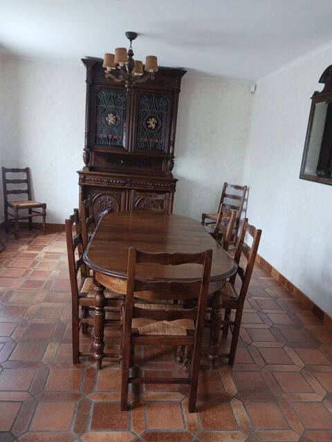 Table de salle à manger plus 8 chaises Évreux (27)