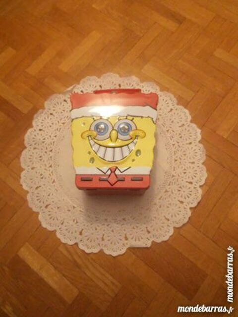 Boite � gouters Bob l'Eponge (16) 3 Tours (37)