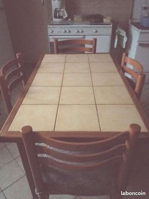 TABLE DE CUISINE AVEC 4 CHAISES 80 Mntrol-sous-Sancerre (18)