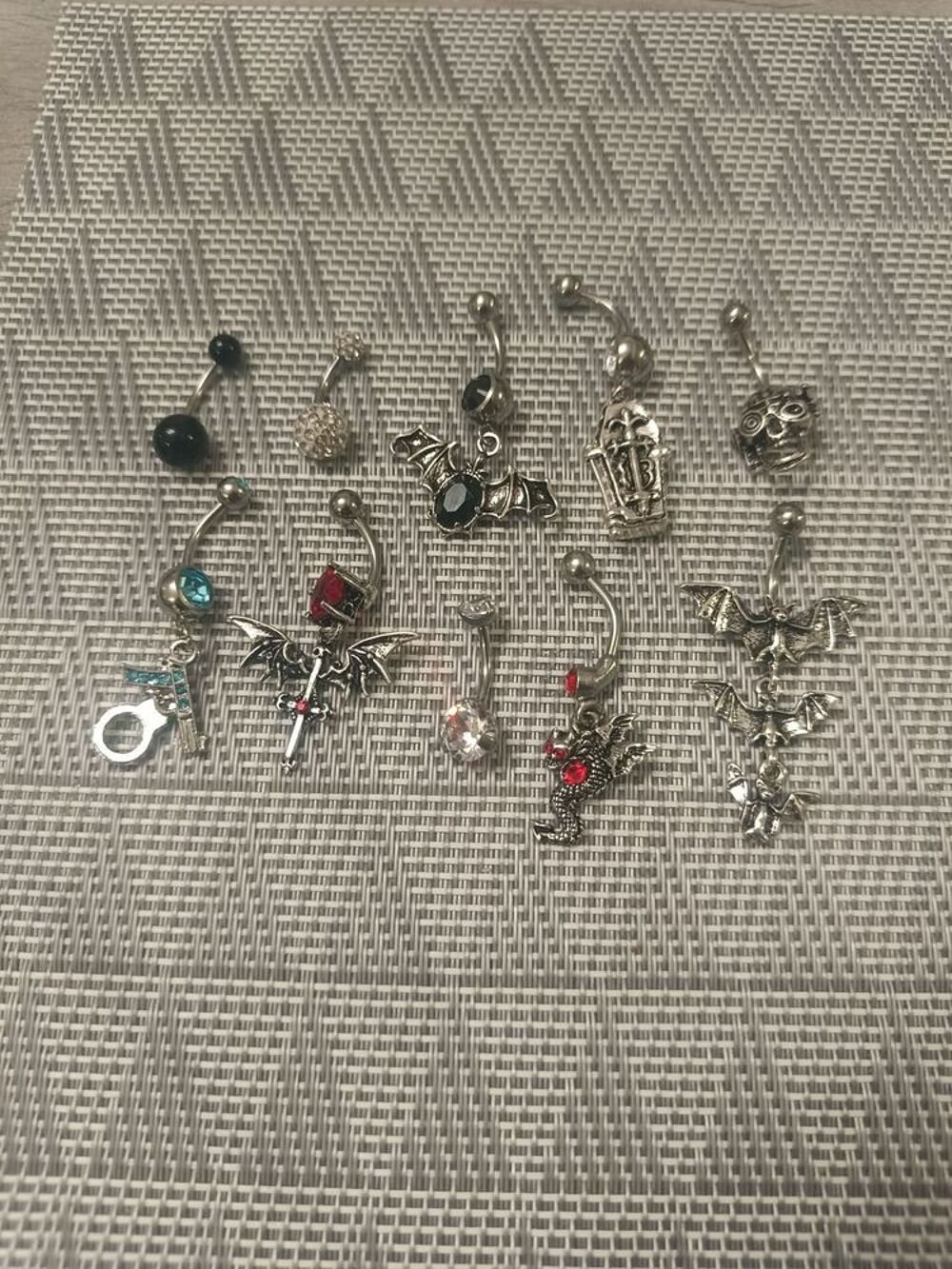 Piercing nombril arcade nez langue sourcil ile aux piercings Bijoux et montres