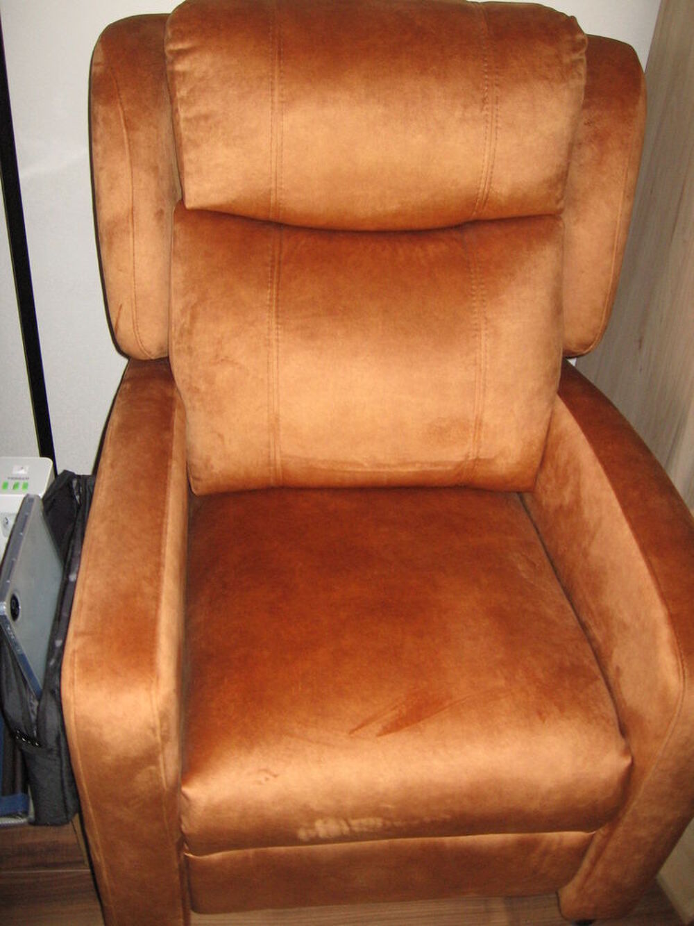 Vendeux fauteuils relax et releveur Meubles